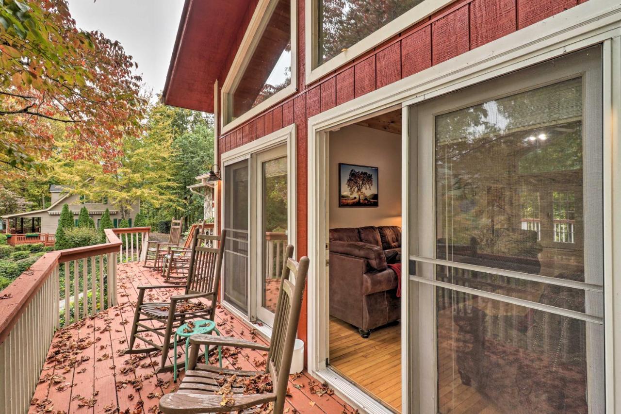 Rustic Red Cabin With Deck In Maggie Valley Club! Exterior photo
